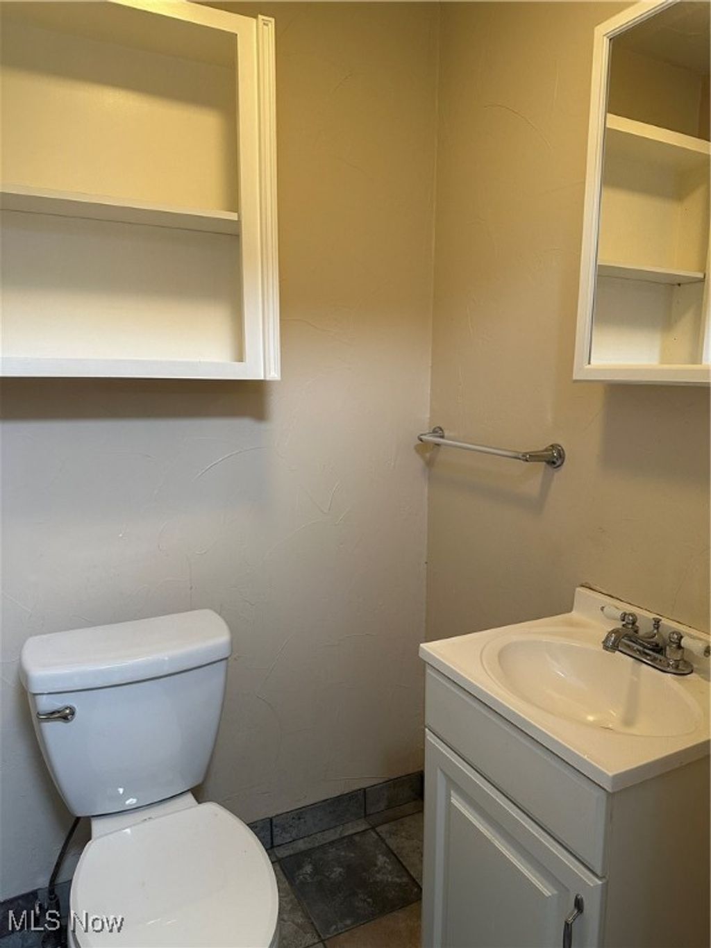 Photo of 2771 Stark Drive, Willoughby Hills, OH 44094 (MLS # 5177948)