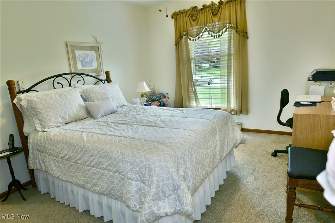 689 Wyndclift Circle, Austintown, Ohio image 19
