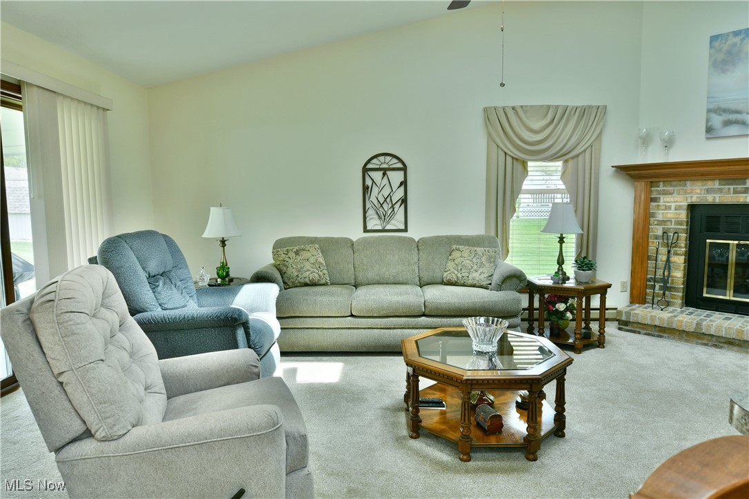 689 Wyndclift Circle, Austintown, Ohio image 32