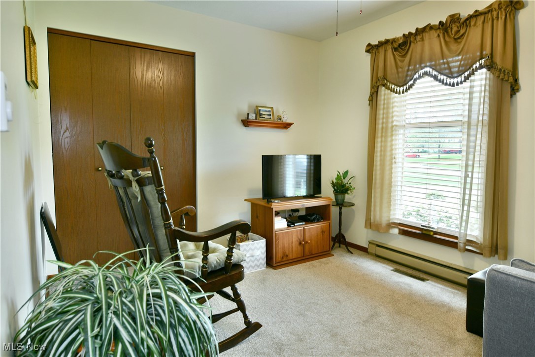 689 Wyndclift Circle, Austintown, Ohio image 13