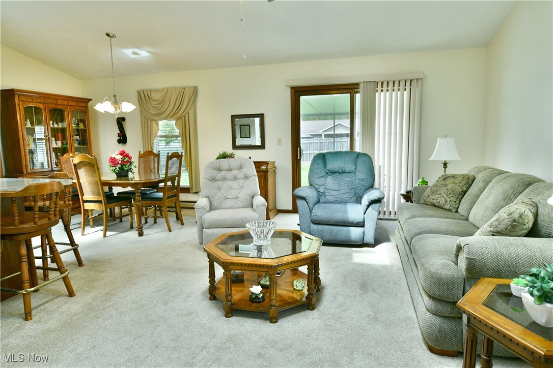 689 Wyndclift Circle, Austintown, Ohio image 38