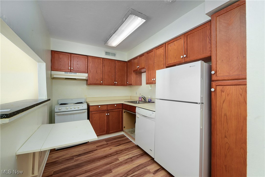 Envoy Condo - Residential