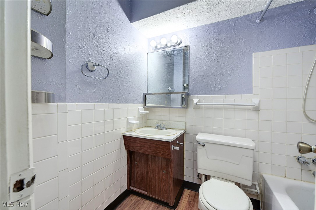 Envoy Condo - Residential