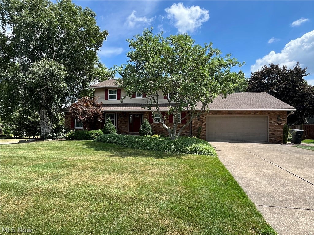 Photo 1 of 32 — 299 Pheasant Run, Wadsworth, OH 44281