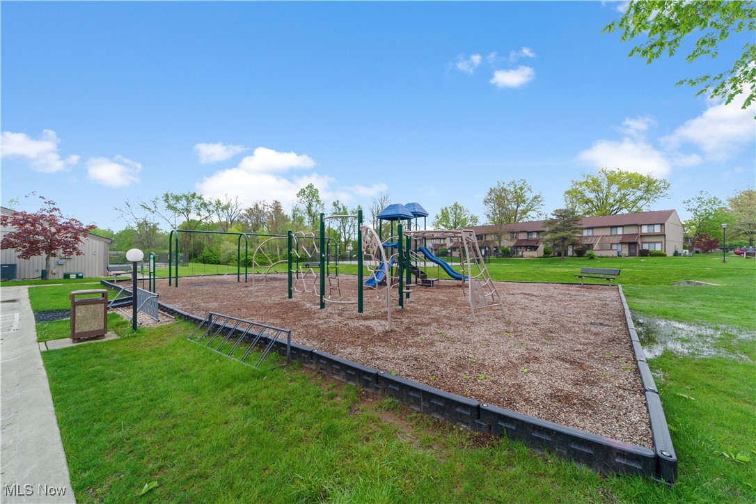 11560 Harbour Light Drive, North Royalton, Ohio image 26