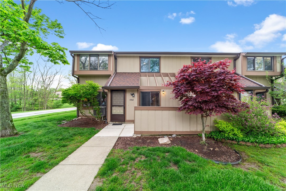 11560 Harbour Light Drive, North Royalton, Ohio image 1