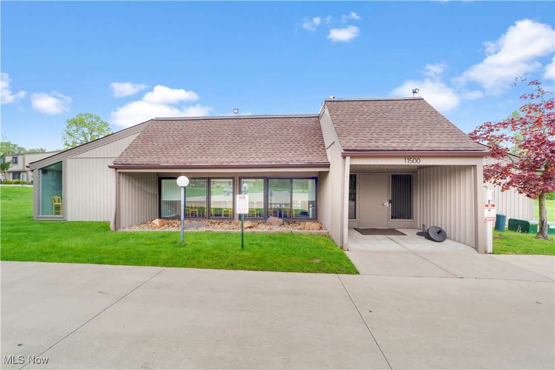 11560 Harbour Light Drive, North Royalton, Ohio image 27
