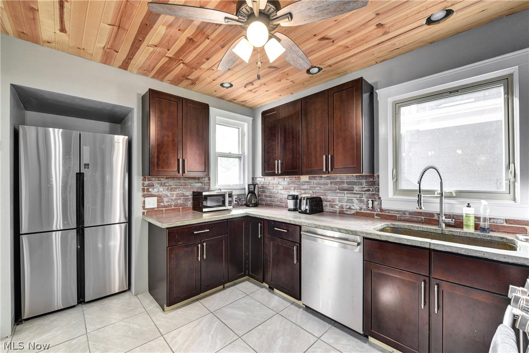 Grace Ave Sub/Nicholsons - Residential