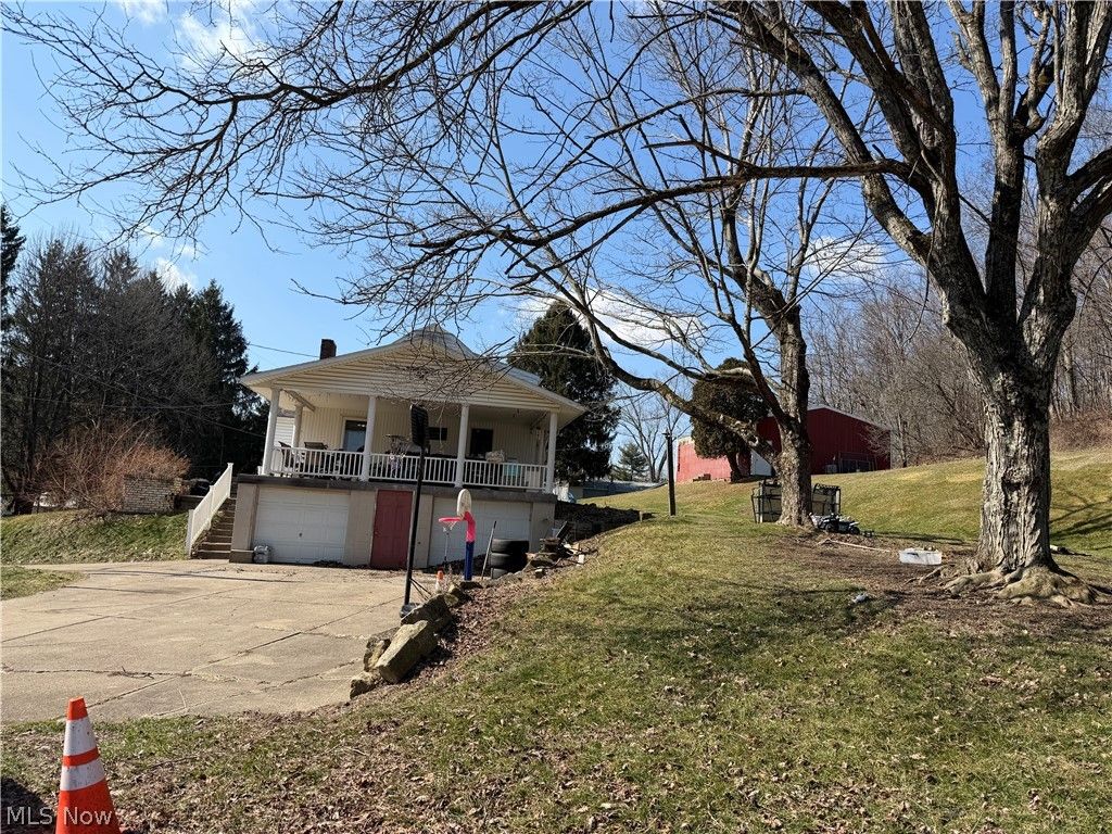 Photo of 1039 Township Line Road, Wellsville, OH 43968 (MLS # 5189731)