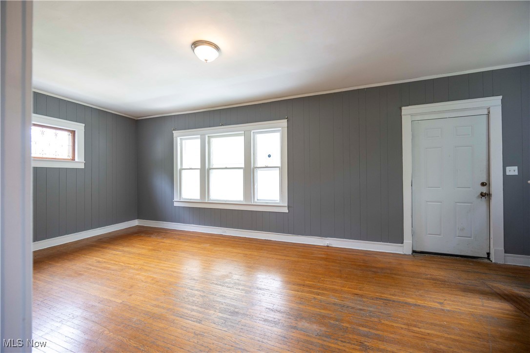 5210 Theodore Street, Maple Heights, Ohio image 4