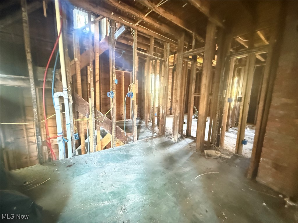 Euclid Lawn - Residential Income