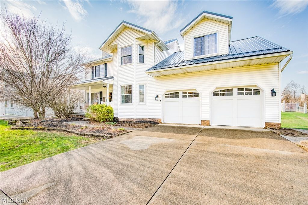 Photo of 1215 Heatherstone Drive, Painesville Township, OH 44077 (MLS # 5195230)