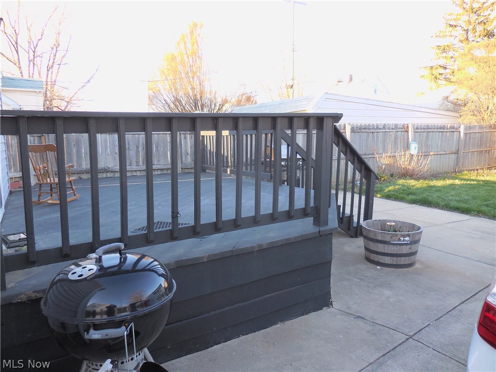 Utopia Beach 04 - Residential