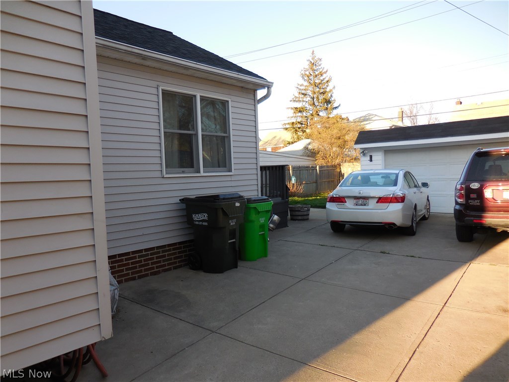 Utopia Beach 04 - Residential