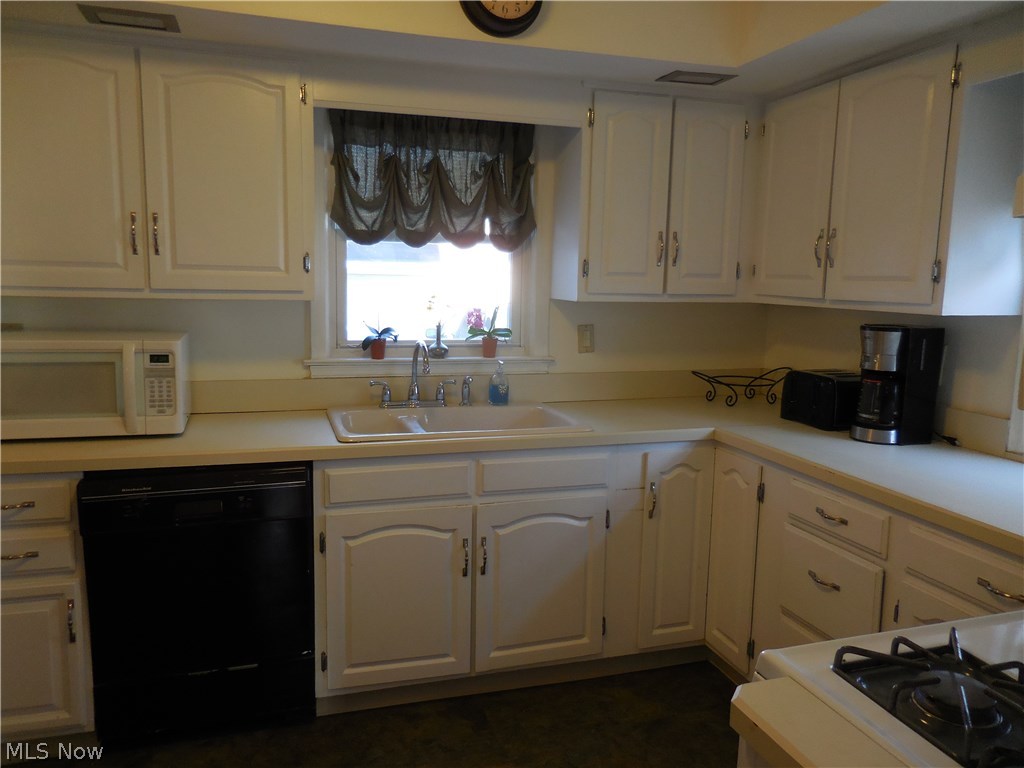 Utopia Beach 04 - Residential