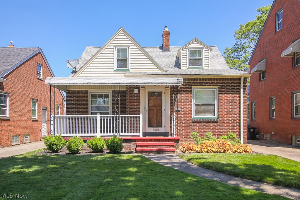Adorable, brick bungalow on a family friendly street. With some cosmetic touch ups, any Buyer could really make it their own.
Home has been in the same family for almost 50 years! Lots of love and memories created there.
Hard wood floors throughout the first floor. The one full bath has been recently updated with a walk in shower.
Newer roof and windows.