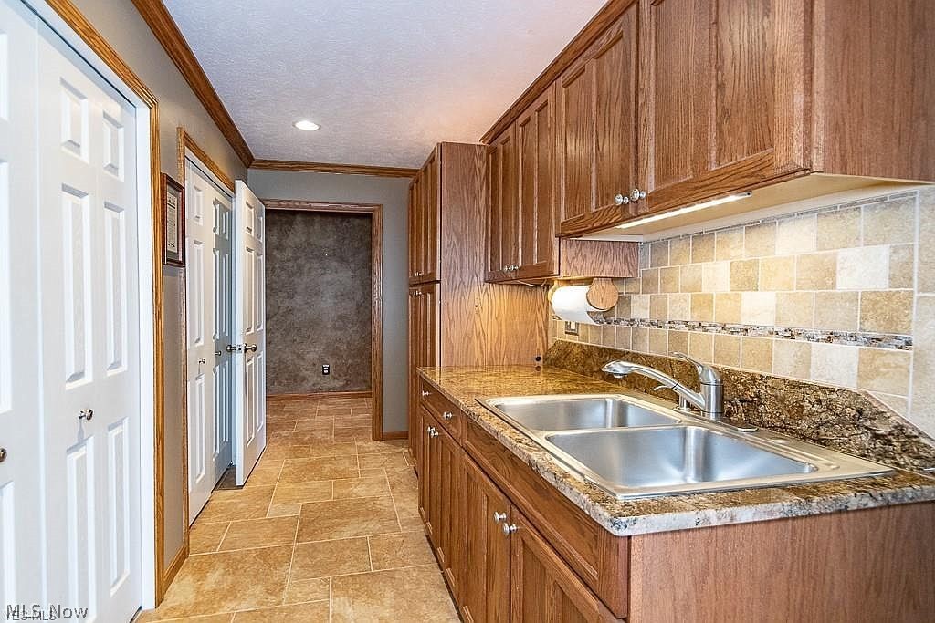 Roaming Rock 07 - Residential