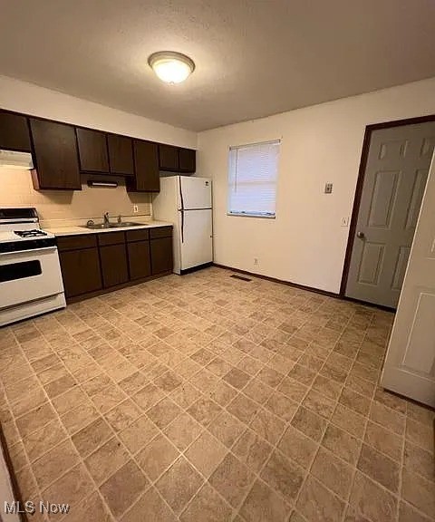 Rosedale Gardens - Residential Income