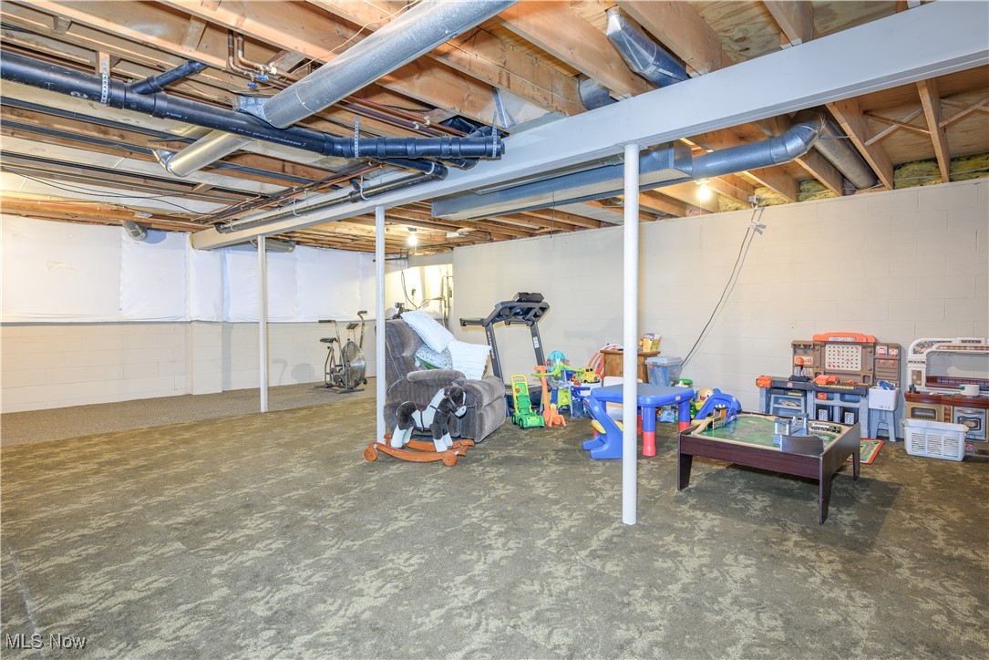 Rootstown, Ohio 44272, United States, 4 Bedrooms Bedrooms, ,4 BathroomsBathrooms,Residential,Active,188397