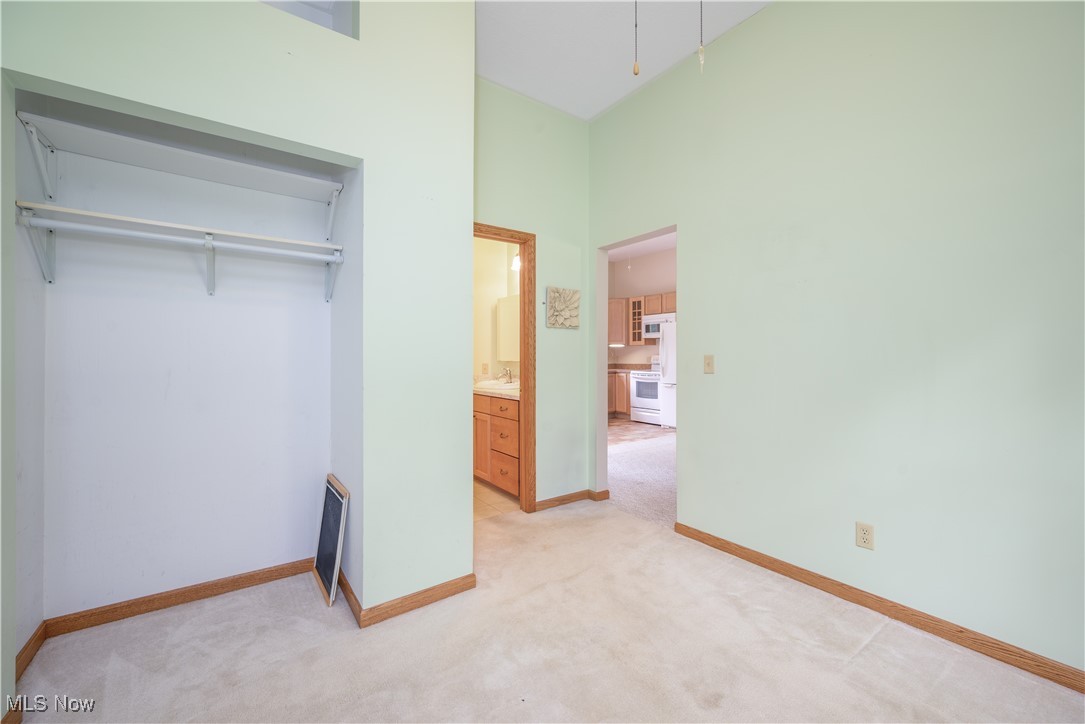 Rootstown, Ohio 44272, United States, 4 Bedrooms Bedrooms, ,4 BathroomsBathrooms,Residential,Active,188397