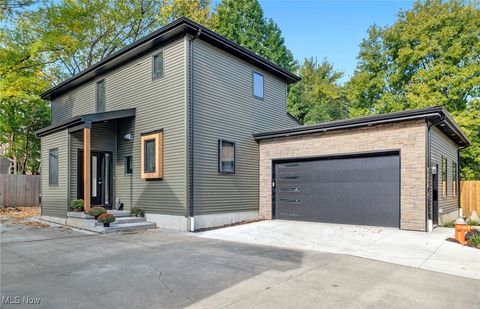 2478 W 6th Street Cleveland OH 44113