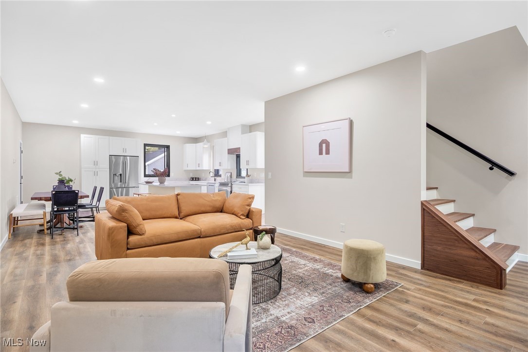 S S Stones College Tr Allo - Residential