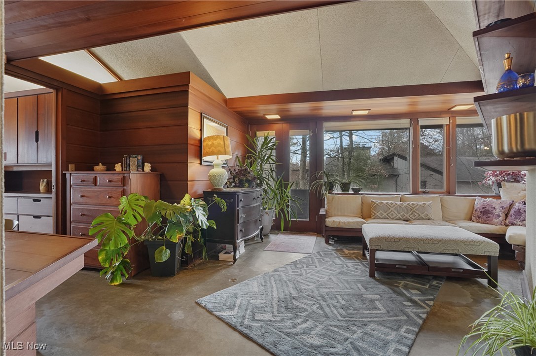 Beechwood Island - Residential