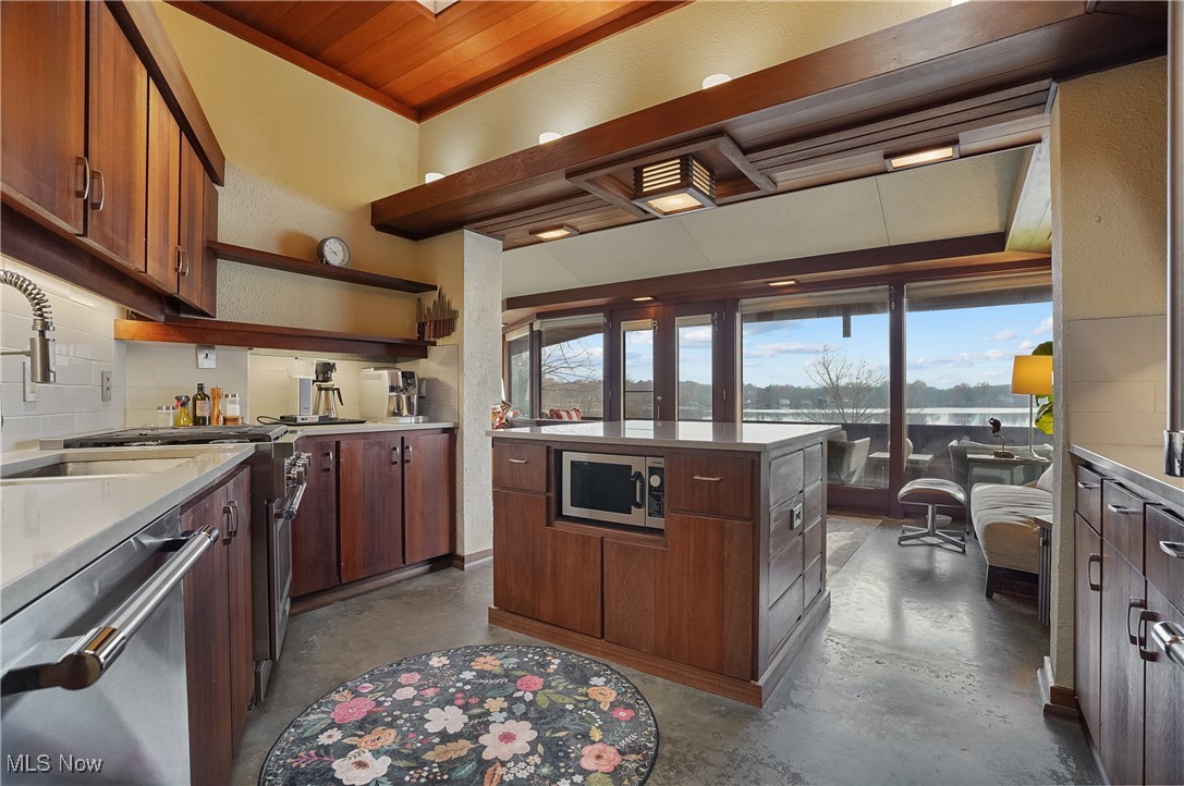 Beechwood Island - Residential