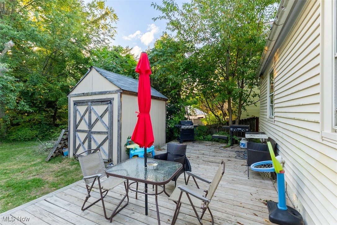 Ruth Strong Estates - Residential