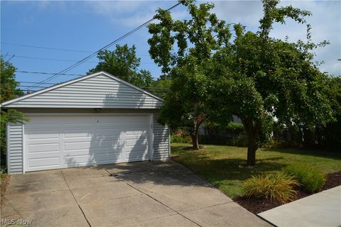 Tiny photo for 32113 Dickerson Road, Willowick, OH 44095 (MLS # 5187775)