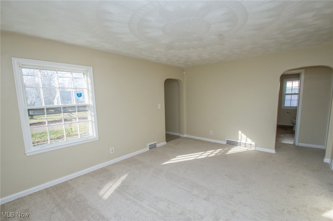 1155 Hardesty Blvd, Akron, Ohio image 7