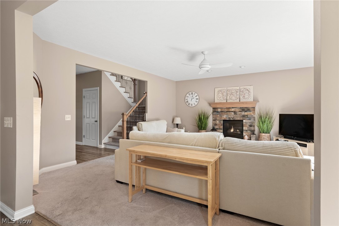 Twin Crks - Residential