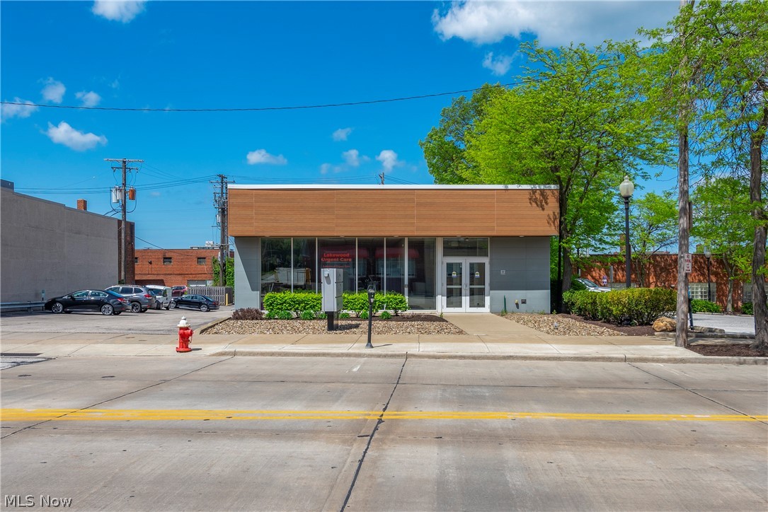 11716 Detroit Avenue