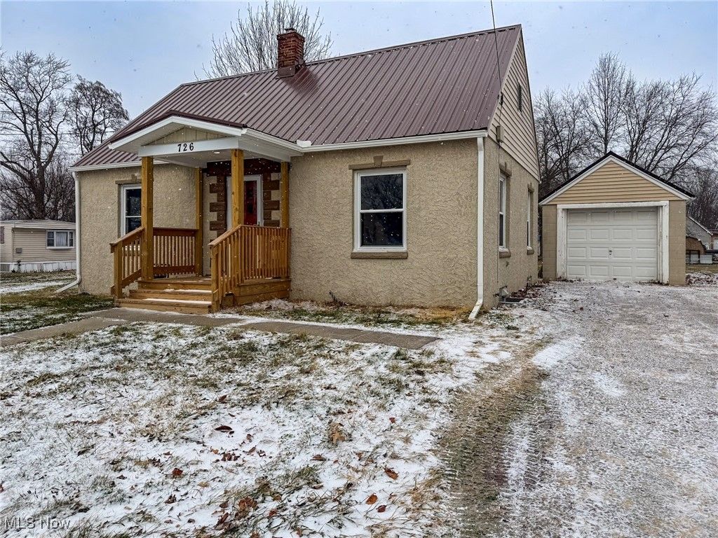 Photo of 726 E 7th Street, Ashland, OH 44805 (MLS # 5178877)