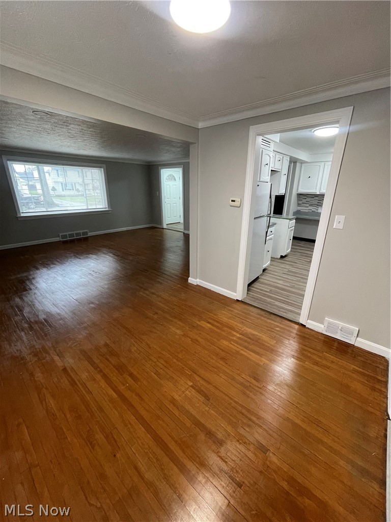 Lyndhurst Manor Sub - Residential