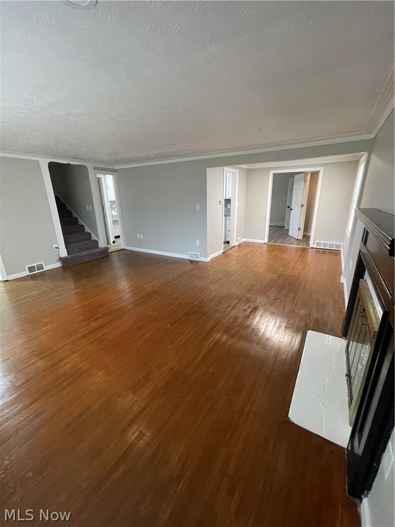 Lyndhurst Manor Sub - Residential