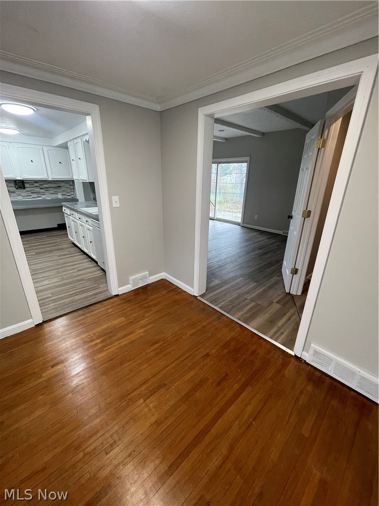 Lyndhurst Manor Sub - Residential