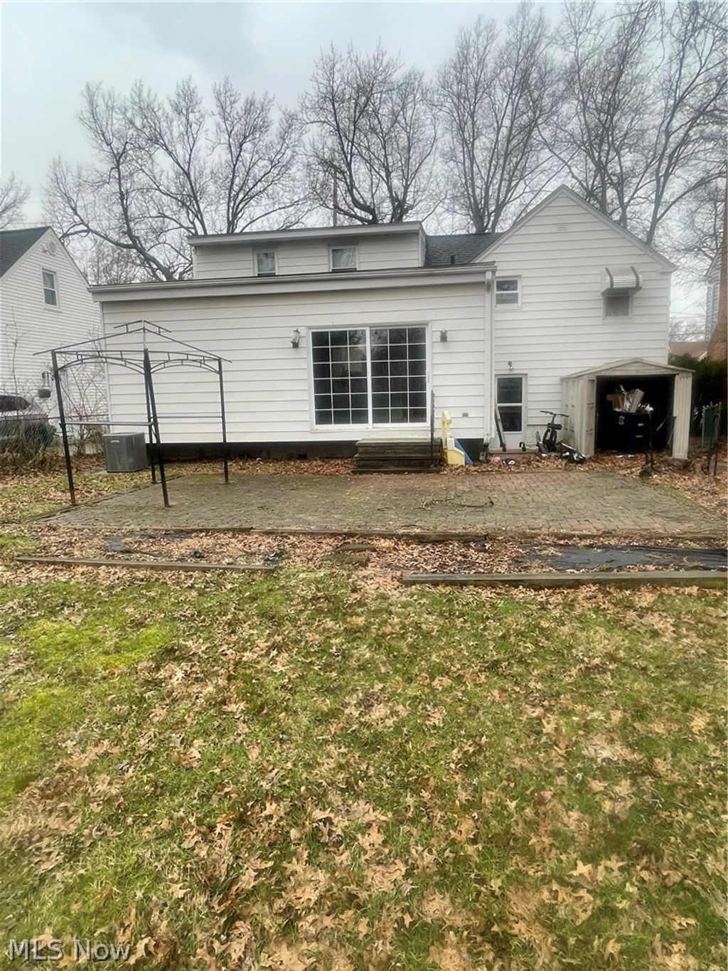 Photo of 1663 Lyndhurst Rd, Lyndhurst, OH 44124 (MLS # 5195065)