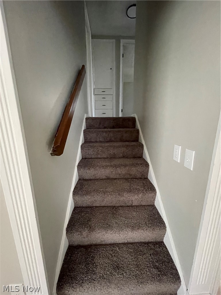 Lyndhurst Manor Sub - Residential