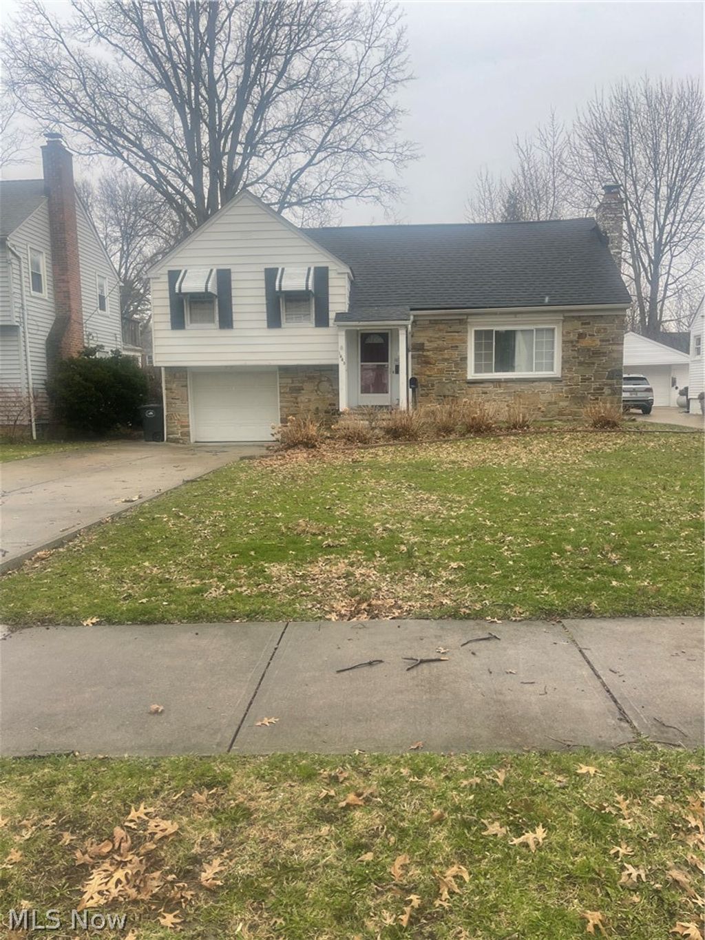 Photo of 1663 Lyndhurst Rd, Lyndhurst, OH 44124 (MLS # 5195065)