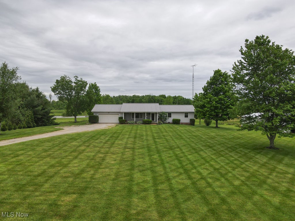 16000 Louisville Street, Homeworth, Ohio image 3