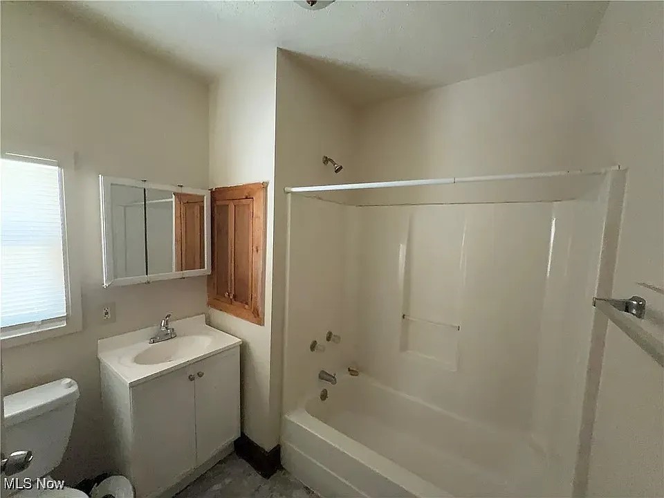 Buckingham - Residential Lease