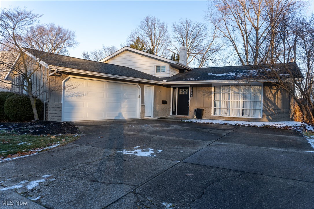 3675 Archwood Drive, Rocky River, Ohio image 2