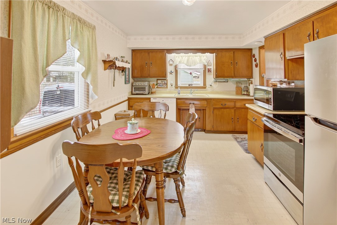 Leroy Harris Le-Bern Developme - Residential