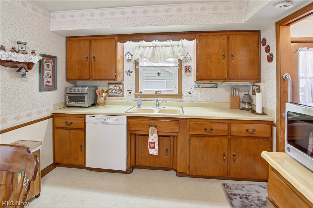 Leroy Harris Le-Bern Developme - Residential