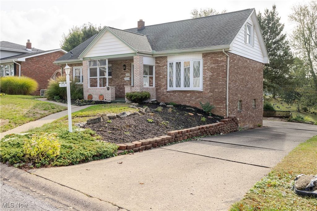 Photo of 553 Braybarton Boulevard, Steubenville, OH 43952 (MLS # 5174728)