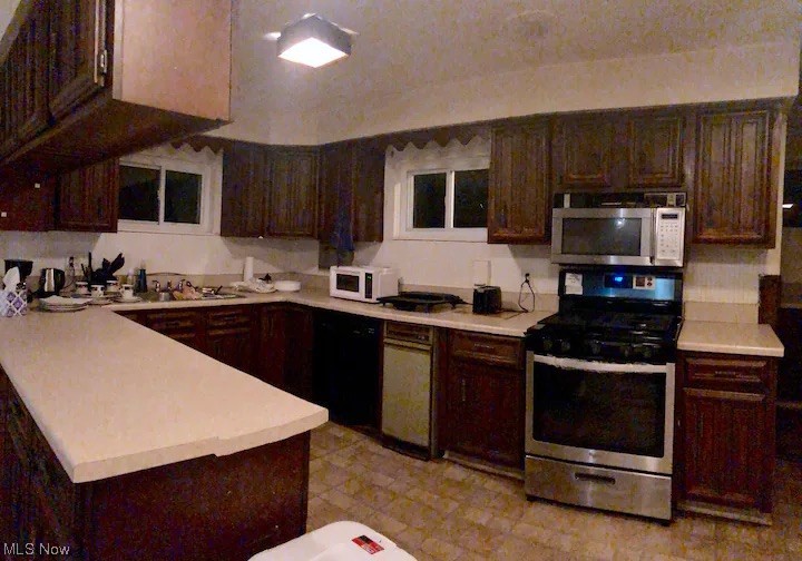 Lakewood Realty Cos Lakewood - Residential Income