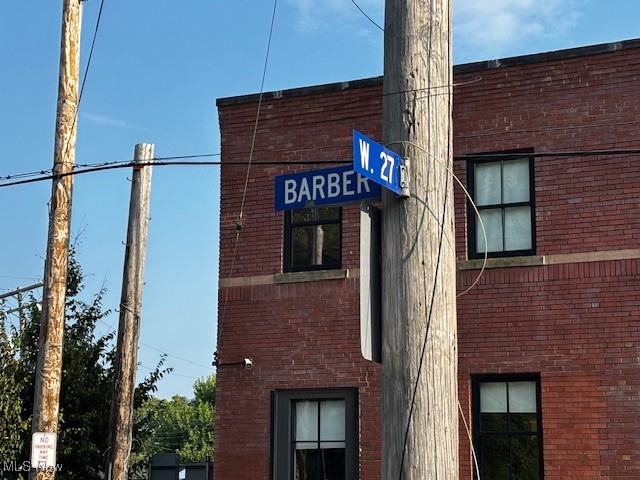 E Ackleys Sub - Land