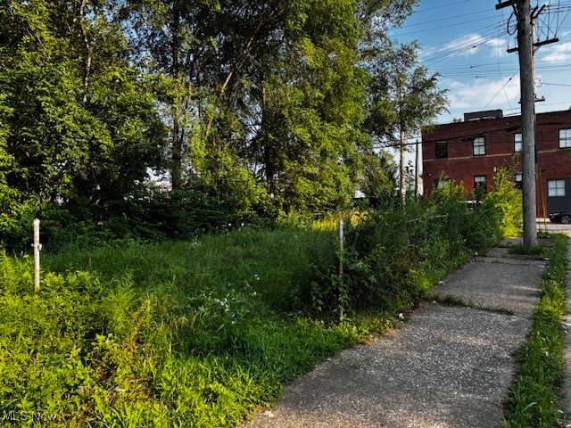 E Ackleys Sub - Land