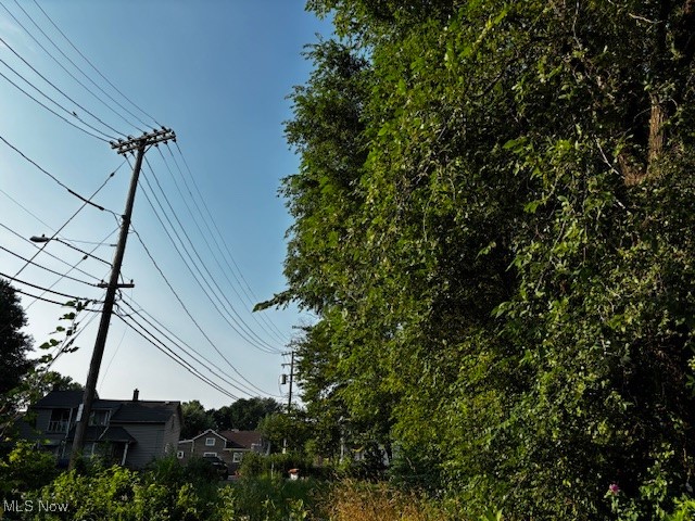 E Ackleys Sub - Land